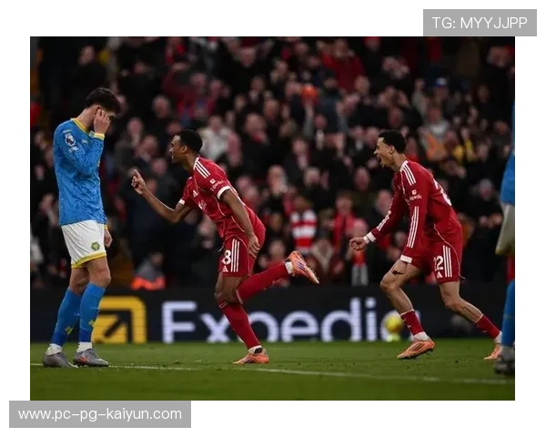 阿诺德弧顶爆射利物浦领先在握 阿诺德弧顶爆射利物浦领先在握