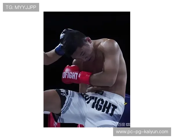 乌兰拳馆曝光最新备战片段,打击声震耳 乌兰拳馆曝光最新备战片段,打击声震耳